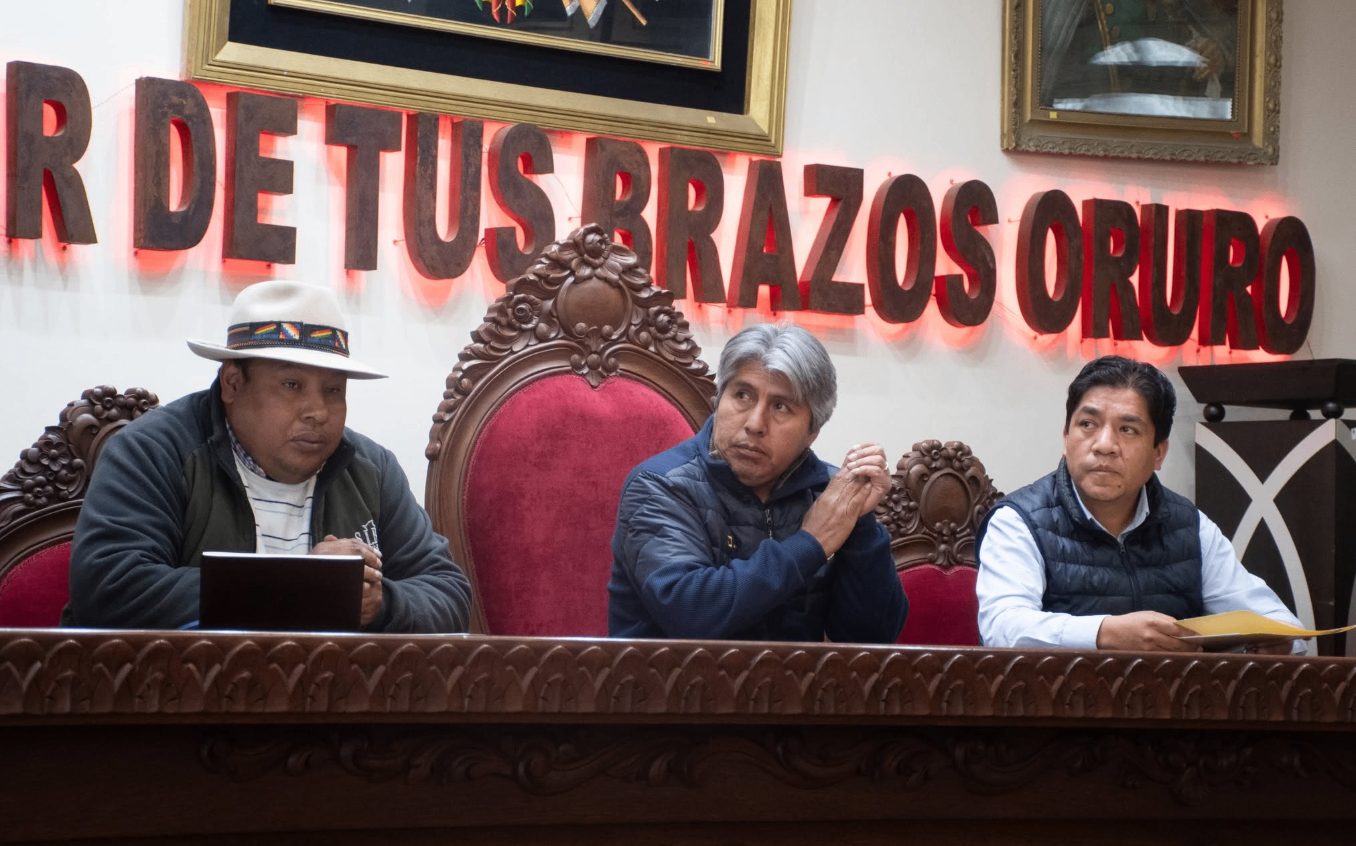 Gobernación socializa proyectos de infraestructura y desarrollo que ejecutará la Secretaría de Obras Públicas.